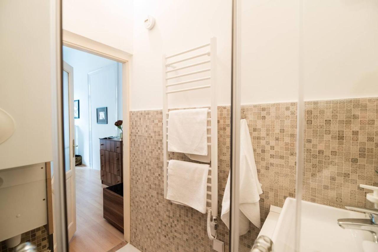 בודפשט Cosy And Central Apartment With 4 Bedrooms And A/C מראה חיצוני תמונה