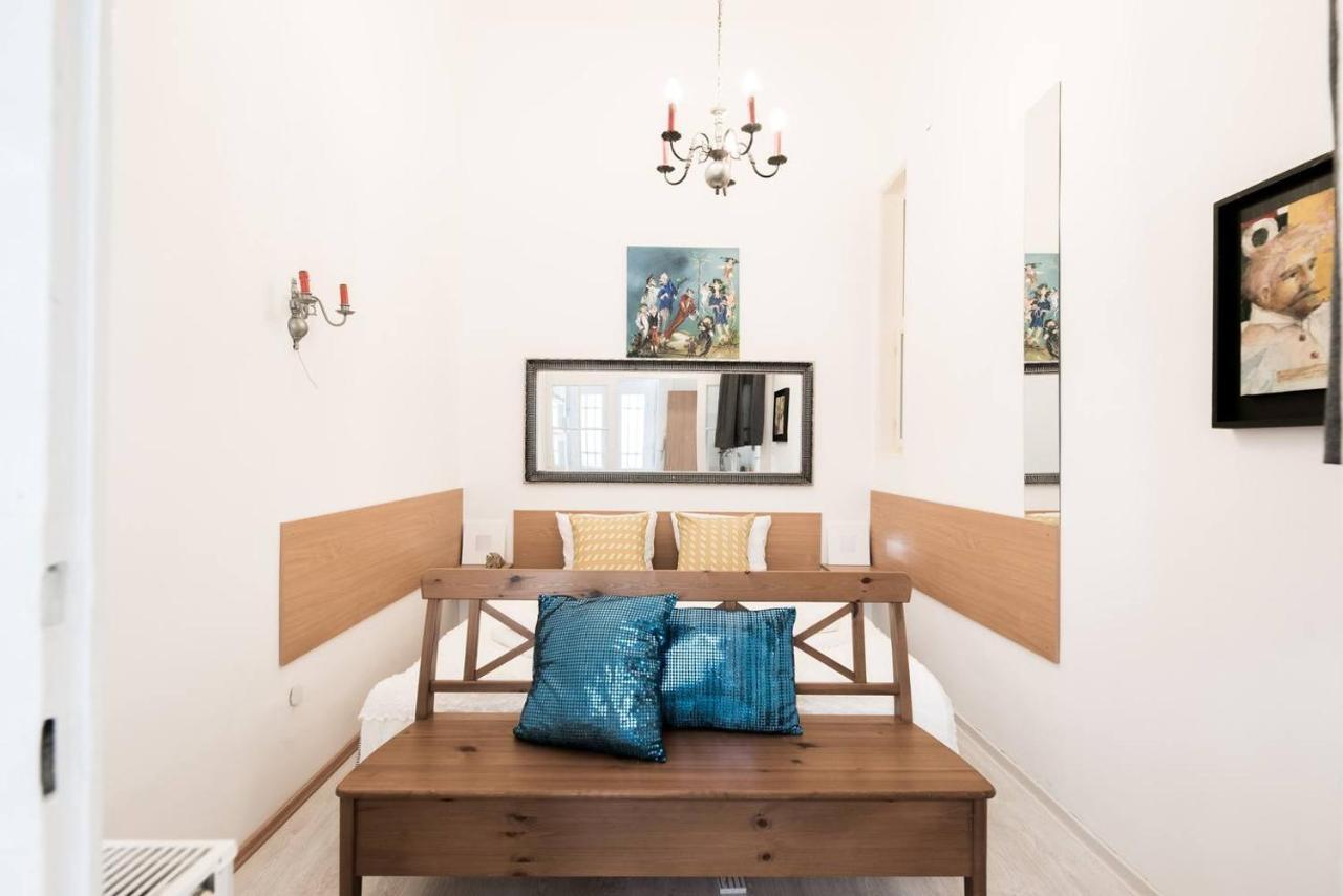 בודפשט Cosy And Central Apartment With 4 Bedrooms And A/C מראה חיצוני תמונה