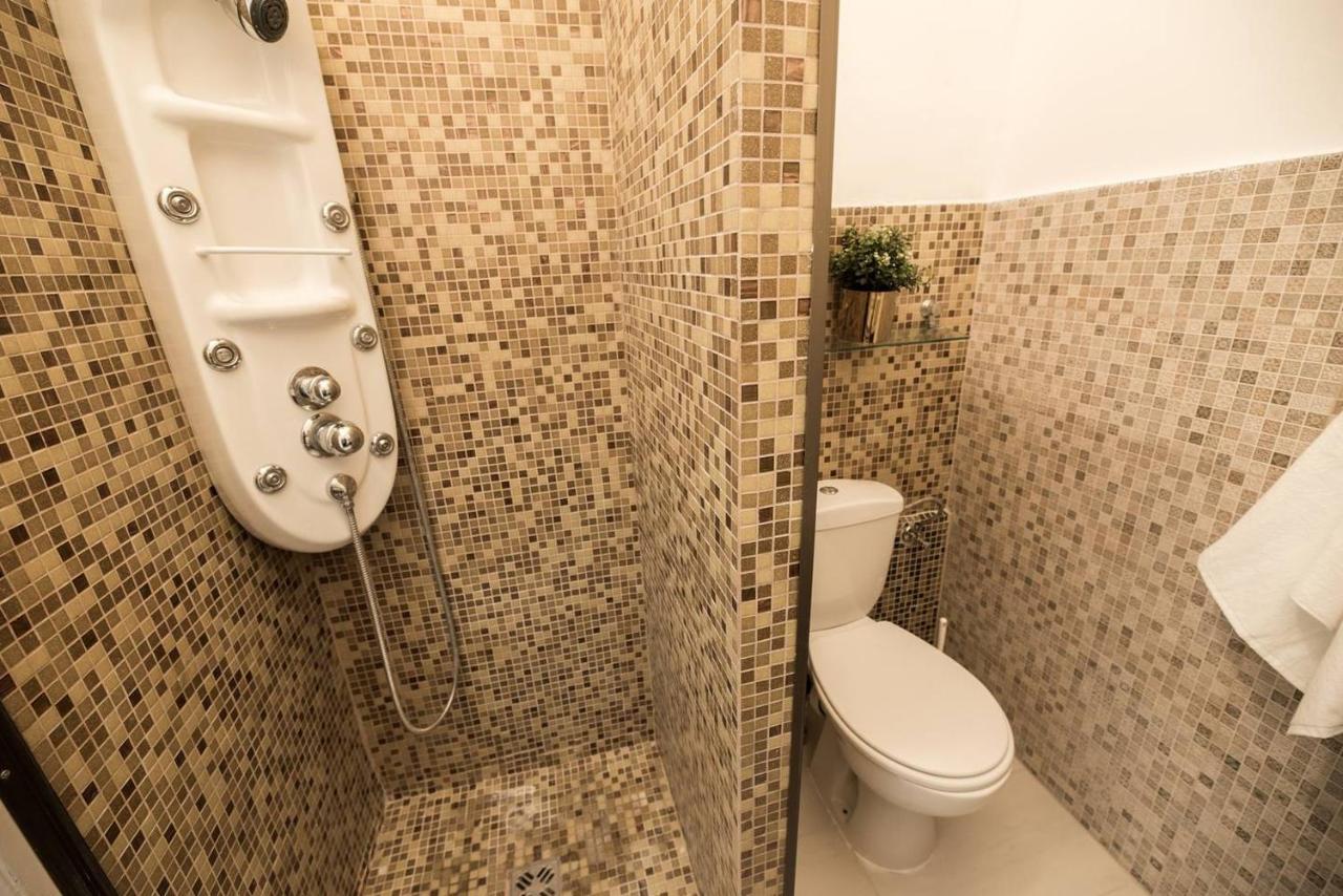 בודפשט Cosy And Central Apartment With 4 Bedrooms And A/C מראה חיצוני תמונה