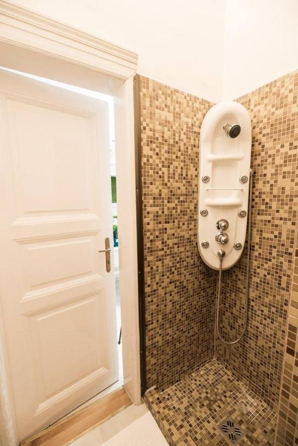 בודפשט Cosy And Central Apartment With 4 Bedrooms And A/C מראה חיצוני תמונה