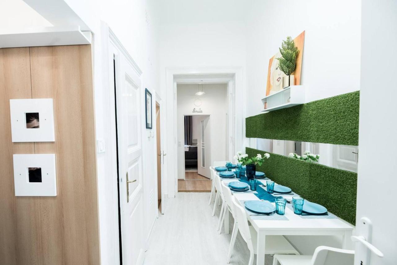 בודפשט Cosy And Central Apartment With 4 Bedrooms And A/C מראה חיצוני תמונה